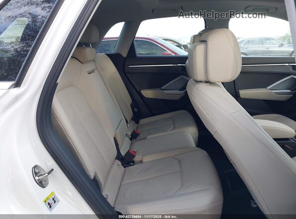 WA1DECF30N1007855 2022 AUDI Q3 White 