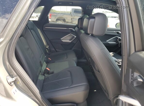 WA1DECF31L1018425 2020 AUDI Q3 Gray უკანა სალონის ხედი
