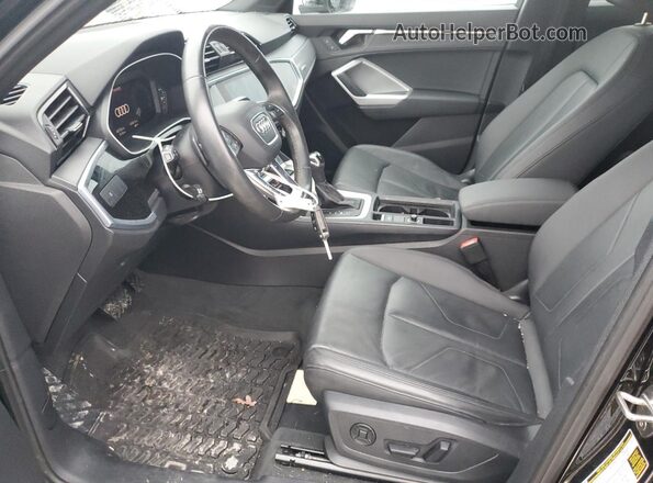 WA1DECF31N1123971 2022 AUDI Q3 Black Widok wnętrza z przodu