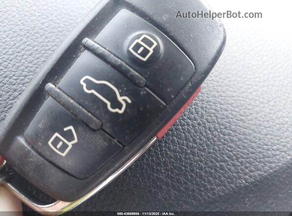 WA1DECF32M1013283 2021 AUDI Q3 White Vista del salpicadero