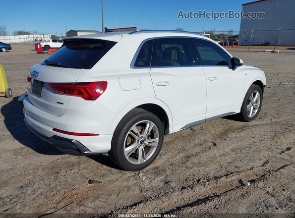 WA1DECF32N1024530 2022 AUDI Q3 White Հետևի աջ
