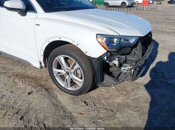 WA1DECF32N1024530 2022 AUDI Q3 White 