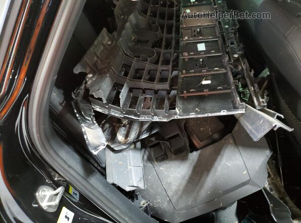 WA1DECF32R1121331 2024 AUDI Q3 Black ძრავის განყოფილების ხედი