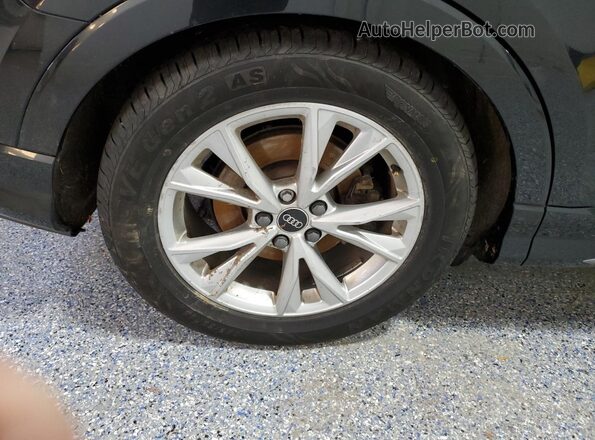 WA1DECF32R1121331 2024 AUDI Q3 Black 