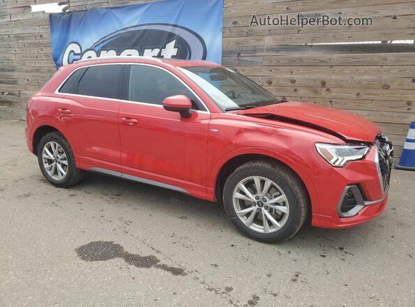 WA1DECF34R1054392 2024 AUDI Q3 Красный Передняя правая четверть