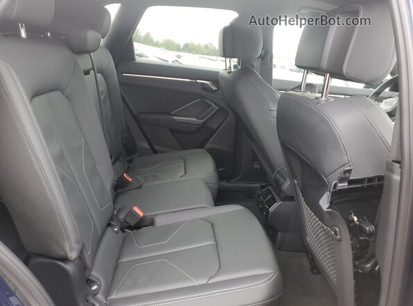 WA1DECF34R1182504 2024 AUDI Q3 Blue Rear interior view