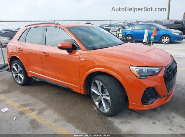 WA1DECF35M1143428 2021 AUDI Q3 Orange Widok wnętrza 360 stopni