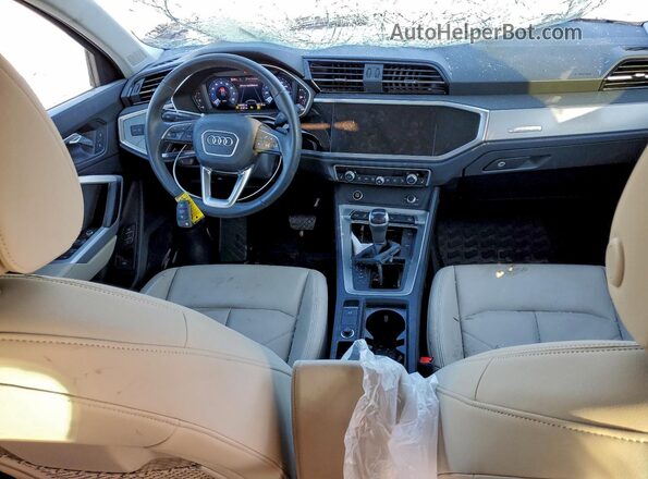 WA1DECF35P1098110 2023 AUDI Q3 White Առջևի վահանակի տեսք
