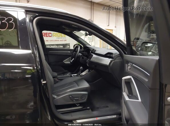 WA1DECF36M1038381 2021 AUDI Q3 Black Սալոնի դիմացի տեսք