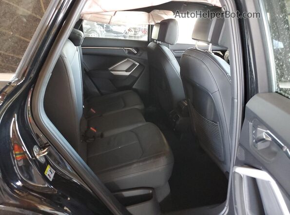 WA1DECF39R1122184 2024 AUDI Q3 Black Widok wnętrza z tyłu