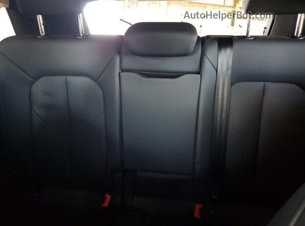 WA1DECF39R1122184 2024 AUDI Q3 Black Widok tylnych siedzeń