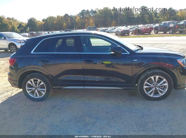 WA1DECF3XM1142050 2021 AUDI Q3 Black Widok wnętrza z tyłu