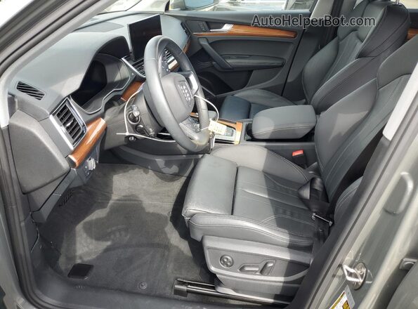 WA1E2AFY2R2115469 2024 AUDI Q5 Gray Widok wnętrza z przodu