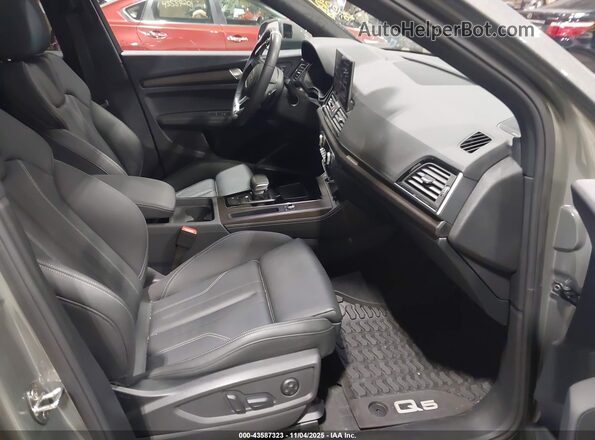 WA1E2AFY2R2130537 2024 AUDI Q5 Gray 