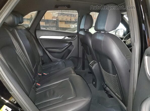 WA1ECCFS6JR005962 2018 AUDI Q3 Black 