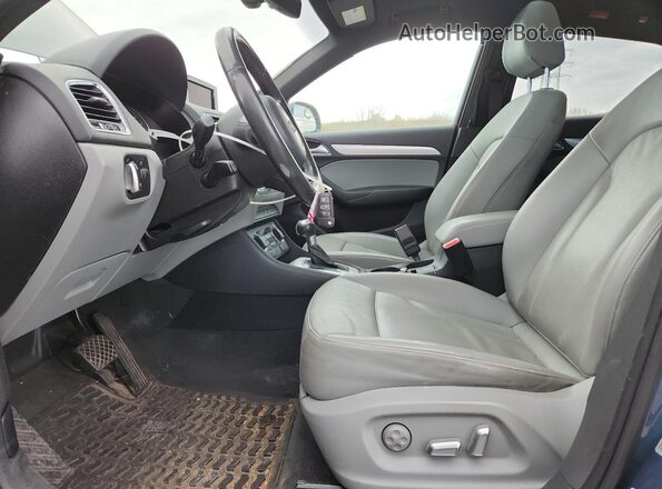 WA1ECCFS9JR014669 2018 AUDI Q3 Синий Вид салона спереди