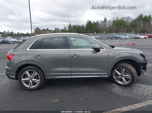 WA1EECF31M1043105 2021 AUDI Q3 Gray Вид задньої частини салону