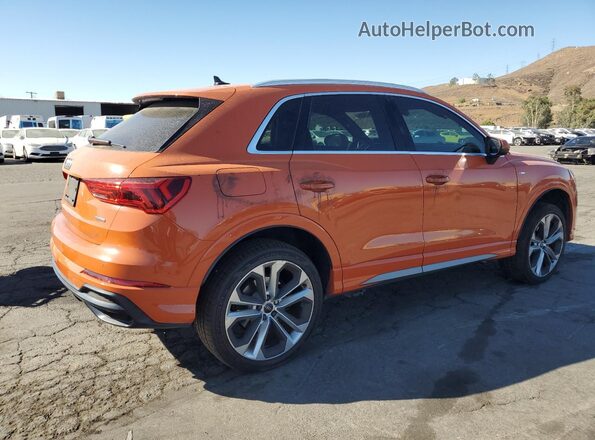 WA1EECF32K1087661 2019 AUDI Q3 Оранжевый Задняя правая четверть