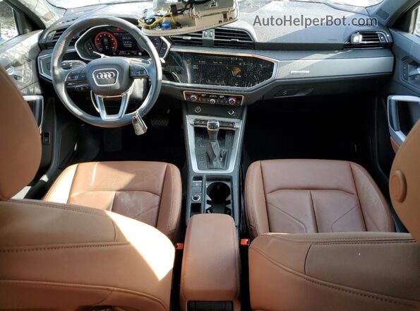 WA1EECF32M1051911 2021 AUDI Q3 Gray Vista del salpicadero