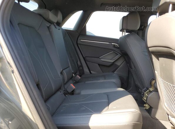 WA1EECF32P1078613 2023 AUDI Q3 Gray Vista interior trasera