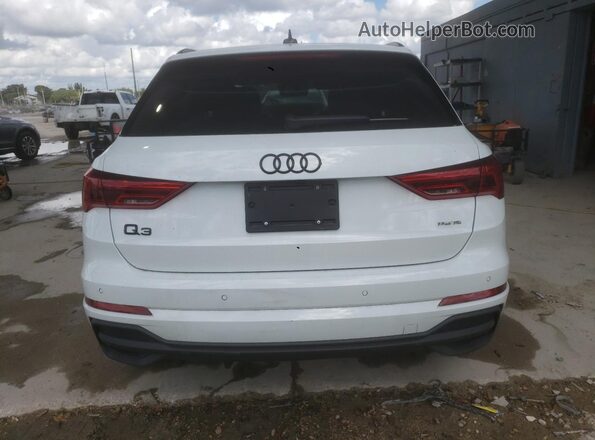 WA1EECF35S1046862 2025 AUDI Q3 White Հետևի տեսք