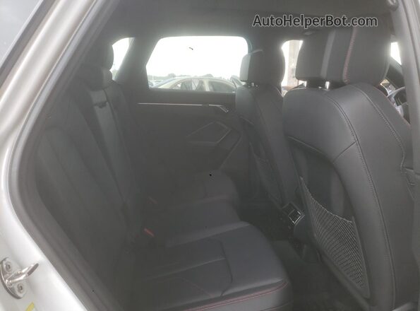 WA1EECF35S1046862 2025 AUDI Q3 White Սալոնի հետևի տեսք