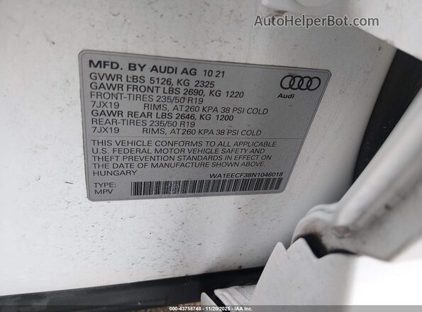 WA1EECF38N1046018 2022 AUDI Q3 White Շարժիչի բաժամունքի տեսք