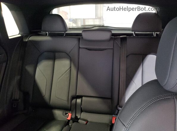 WA1EECF3XL1003412 2020 AUDI Q3 Оранжевый Вид задних сидений