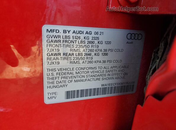 WA1EECF3XM1152209 2021 AUDI Q3 Red Vista del compartimento del motor