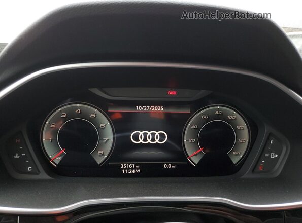 WA1EECF3XN1077285 2022 AUDI Q3 Black Вид щитка приладів