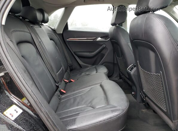 WA1EFCFS2GR020586 2016 AUDI Q3 Black Vista interior trasera