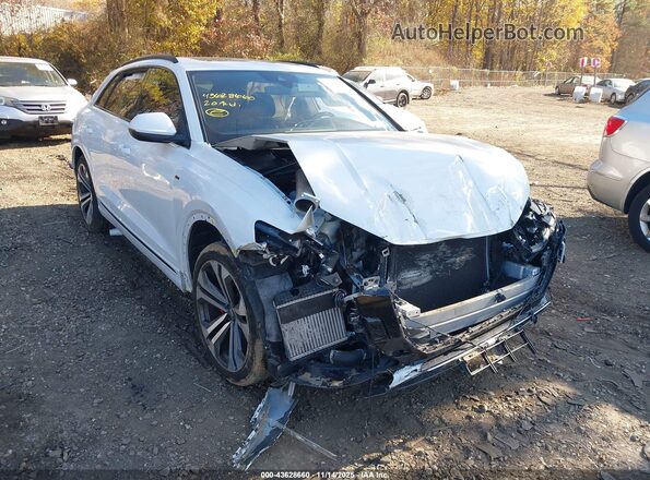 WA1EVAF10LD013884 2020 AUDI Q8 White Front view
