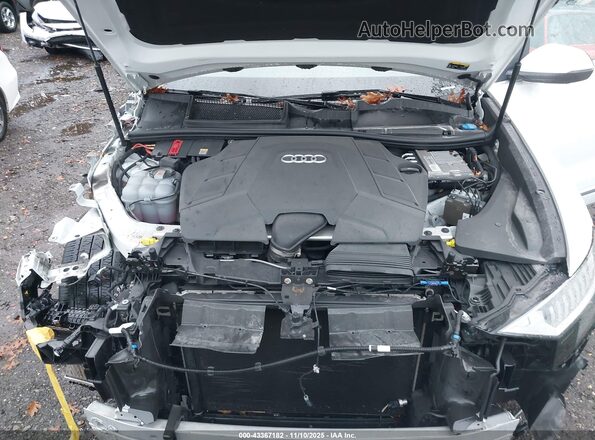 WA1EVAF10MD016740 2021 AUDI Q8 White Вид ззаду