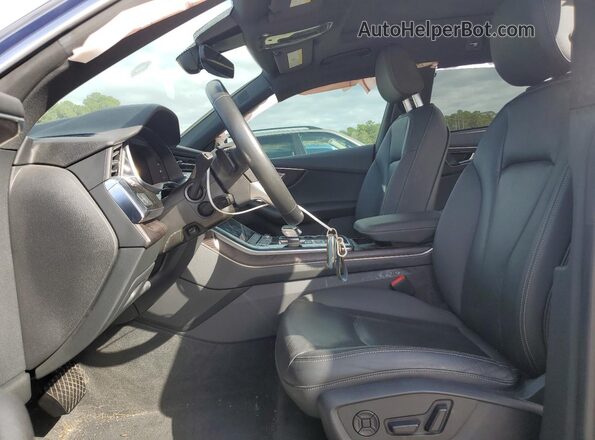 WA1EVAF10MD035966 2021 AUDI Q8 Синий Вид салона спереди