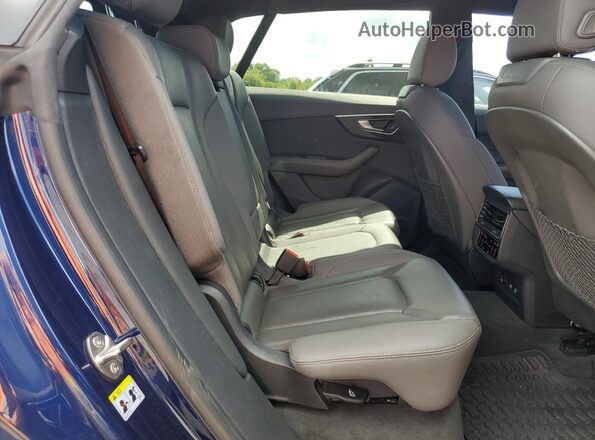 WA1EVAF13KD012663 2019 AUDI Q8 Blue Rear interior view