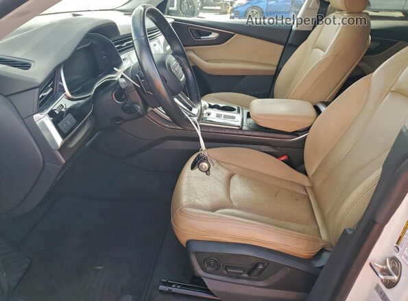 WA1EVAF13MD042409 2021 AUDI Q8 White Vista interior delantera