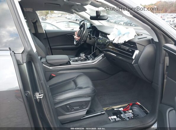 WA1EVAF15LD003304 2020 AUDI Q8 Gray Front interior view