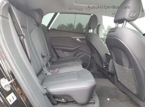 WA1EVBF14PD010787 2023 AUDI Q8 Black Вид задньої частини салону