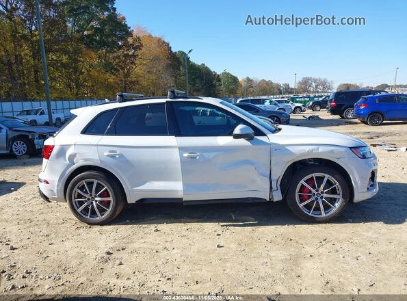 WA1F2AFY6R2054731 2024 AUDI Q5 White Vista interior trasera