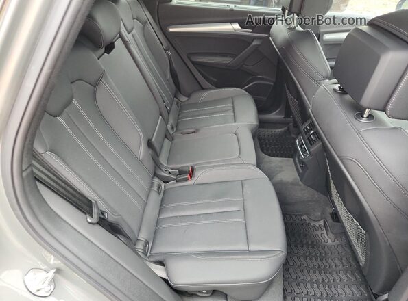 WA1FAAFY8R2015108 2024 AUDI Q5 Зеленый Вид задней части салона