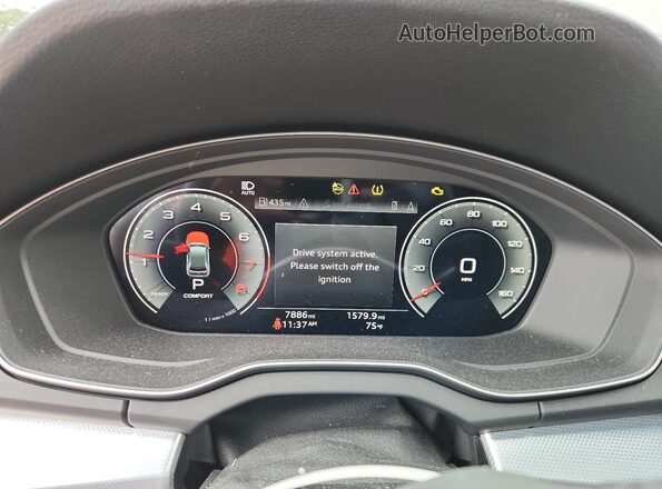 WA1FAAFY8R2015108 2024 AUDI Q5 Зеленый Вид щитка приборов