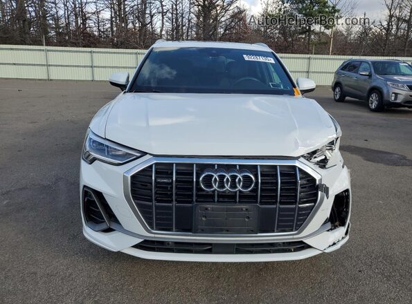 WA1FECF34K1067660 2019 AUDI Q3 White Vista frontal