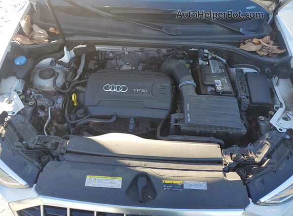 WA1FECF3XK1074564 2019 AUDI Q3 White Շարժիչի բաժամունքի տեսք
