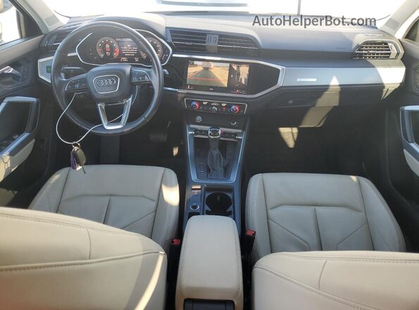 WA1FECF3XK1074564 2019 AUDI Q3 White Առջևի վահանակի տեսք