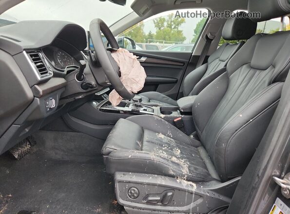WA1GAAFY4R2034775 2024 AUDI Q5 Gray Вид салону спереду