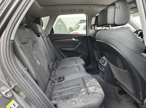 WA1GAAFY4R2034775 2024 AUDI Q5 Gray Вид задньої частини салону