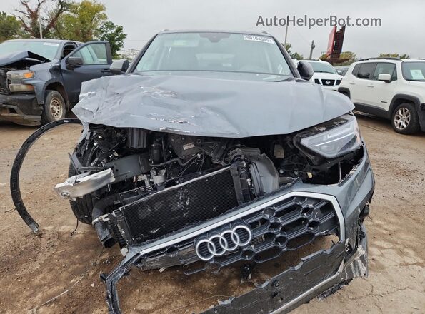 WA1GAAFY4R2034775 2024 AUDI Q5 Gray Вид спереду