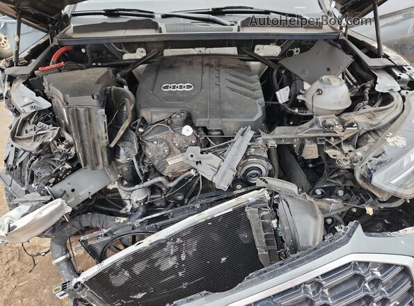 WA1GAAFY4R2034775 2024 AUDI Q5 Gray Вид підкапотного простору