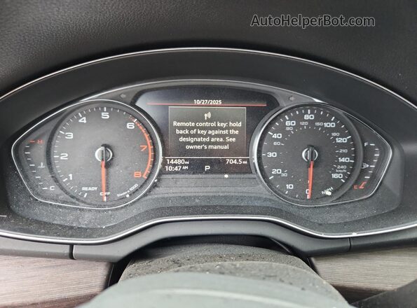 WA1GAAFY4R2034775 2024 AUDI Q5 Gray Вид щитка приладів