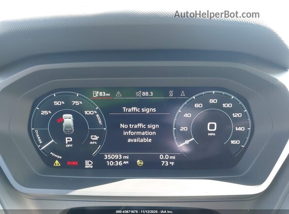 WA1H2BFZ6NP052952 2022 AUDI Q4 Gray Vista de los asientos traseros